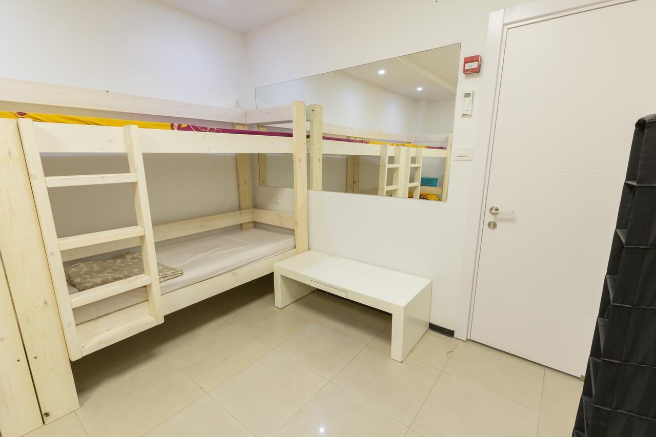 Mevaser - Christian Hostel リション・レジオン エクステリア 写真