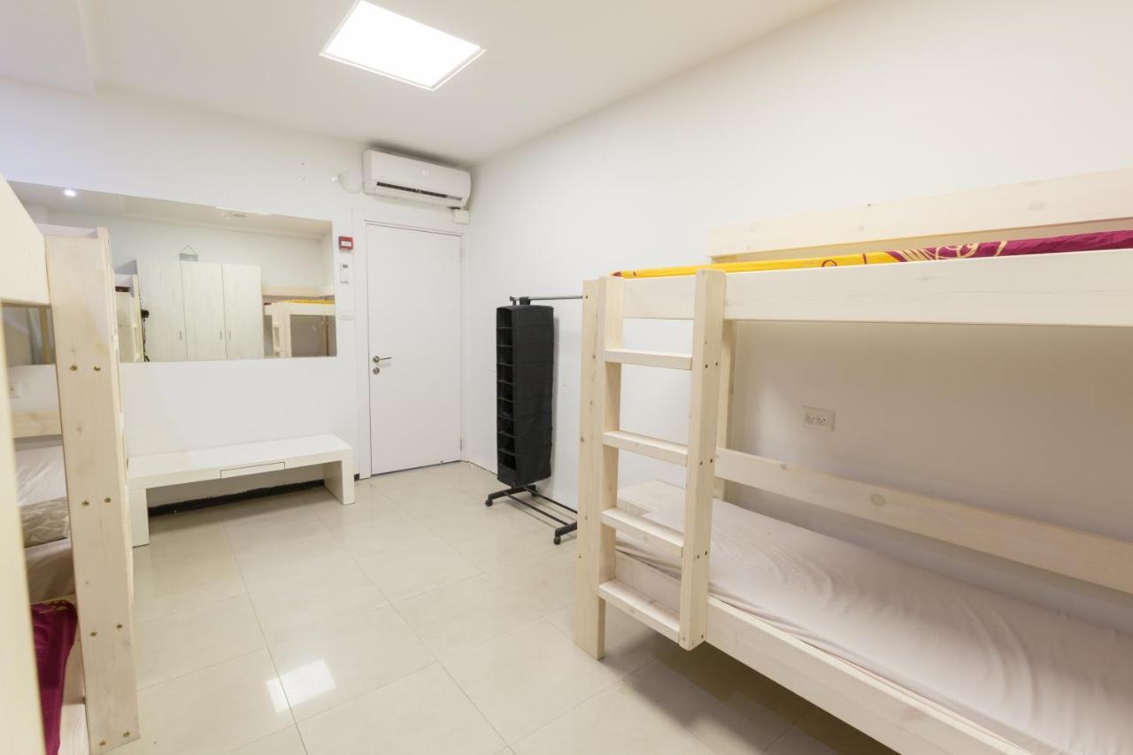 Mevaser - Christian Hostel リション・レジオン エクステリア 写真